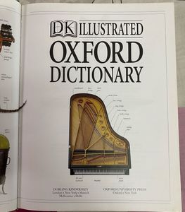 Illustrated Oxford Dictionary - Revised &amp; Updated