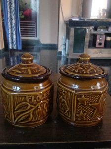 Pack of 2 Vintage Ceramic jar(750grm)