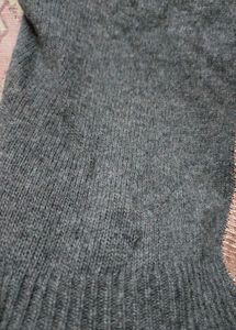 Chic Grey Cardigan with Pink Trim