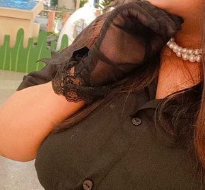 Elegant ruffle Lace Gloves