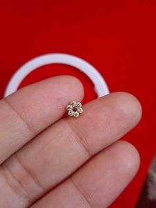Floral Nose Pin with Gem Detail