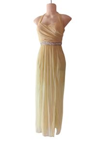 Beautiful yellow gown 😍