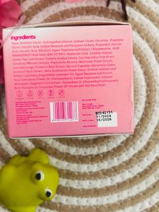 Suroskie Rosanna Face Glow Mask