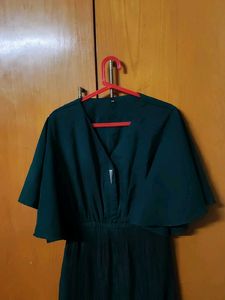 Elegant Green Midi Dress