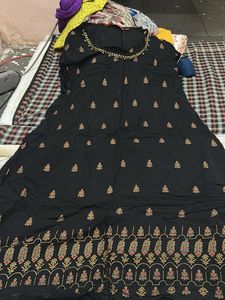 Stylish Black Embroidered Kurta
