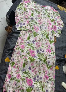 White Floral Chikankari Kurta- Unused- Bust 34