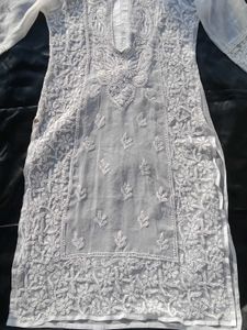 Brand New(PARAMOUNT CHIKAN) White Chikankari Kurta