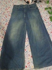 Women High-Rise Low Distress Light Fade Jeans