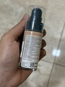 Revlon Colorstay Longwear Foundation  Nude 200