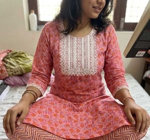Pink Printed Kurta Set with White Embroidery