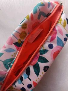 Clinique Floral Cosmetic Pouch ♥️💕
