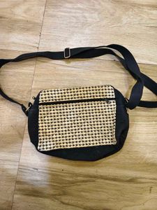 Vintage Houndstooth Crossbody Bag