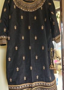 Black & Gold Embroidered Kurti