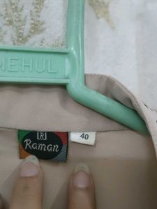 Men's Embroidered Kurta