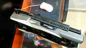 ZOTAC GAMING GeForce RTX 2080 AMP EXTREME