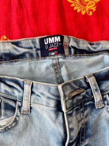 UMM Ripped blue jeans