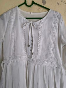 Elegant White Lace Trim Kurta