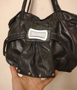 Chic y2k Black Textured Handbag