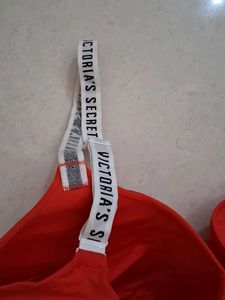 32DDD Victoria's Secret Red Bra
