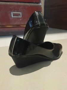 Black Patent Leather Bellies