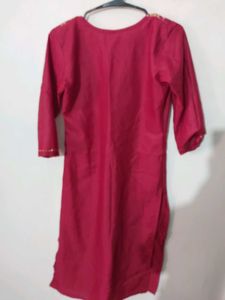 Elegant Embroidered Kurta