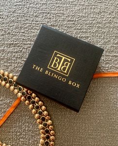 Neckpiece With gift box