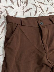 Chic Brown Wide-Leg Pants and tank top from Savana