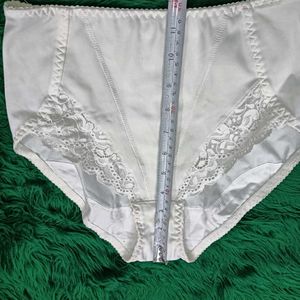 Elegant Lace🎁🫴🏻 Trim High-Waisted Briefs