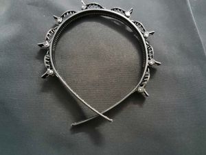 Stylish Black Headband with Claws