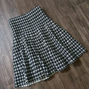 Fits S/M  BRAND NEW PRINTED SKIRT