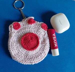 Cat paw earphone holder.