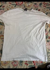 H&amp;M White V-Neck T-Shirt