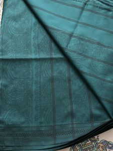 Elegant Teal Paisley Pattern Silk Fabric