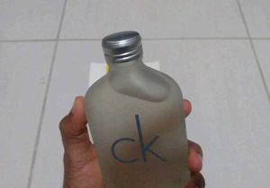 Calvin Klein CK One Eau de Toilette 200ml