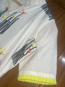 Beautiful Embroidered Kurta With Inner Attached