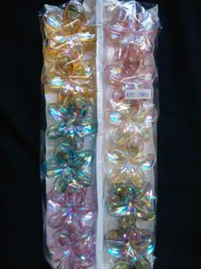 4 Flower Hair Clips Set