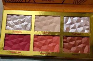 Versatile Face Palette: Blush &amp; Highlighter