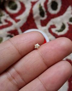 star  Flower Nose Pin