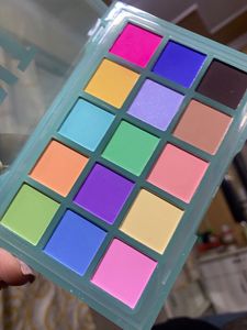 Ucanbe Eyeshadow Palette