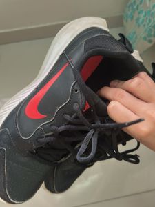 Nike Toods- Women's Black Running Shoes- UK 5