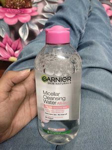 Garnier Micellar Cleansing Water