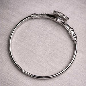 (NEW) 🍀Spinning Fidget Clover Bracelet/ Bangle