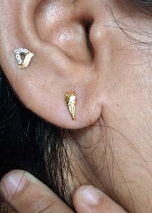 Charming Stud Earrings with Pink &amp; White Stones