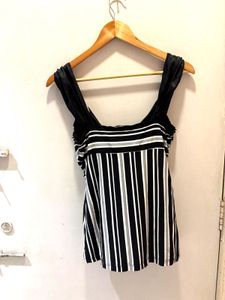 Beautiful y2k Top