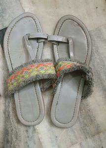 slippers