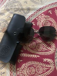 woggles Black Sunglasses with Case