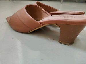 Stylish Brown Block Heel Slides