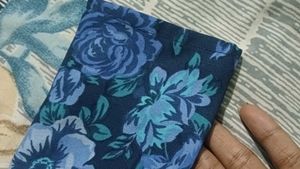 Stylish Blue Floral Puff Sleeve Top
