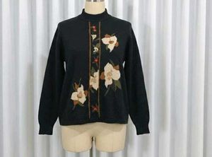 Vintage Floral Knit Sweater