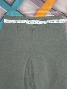 Chic Grey Wide-Leg Trousers